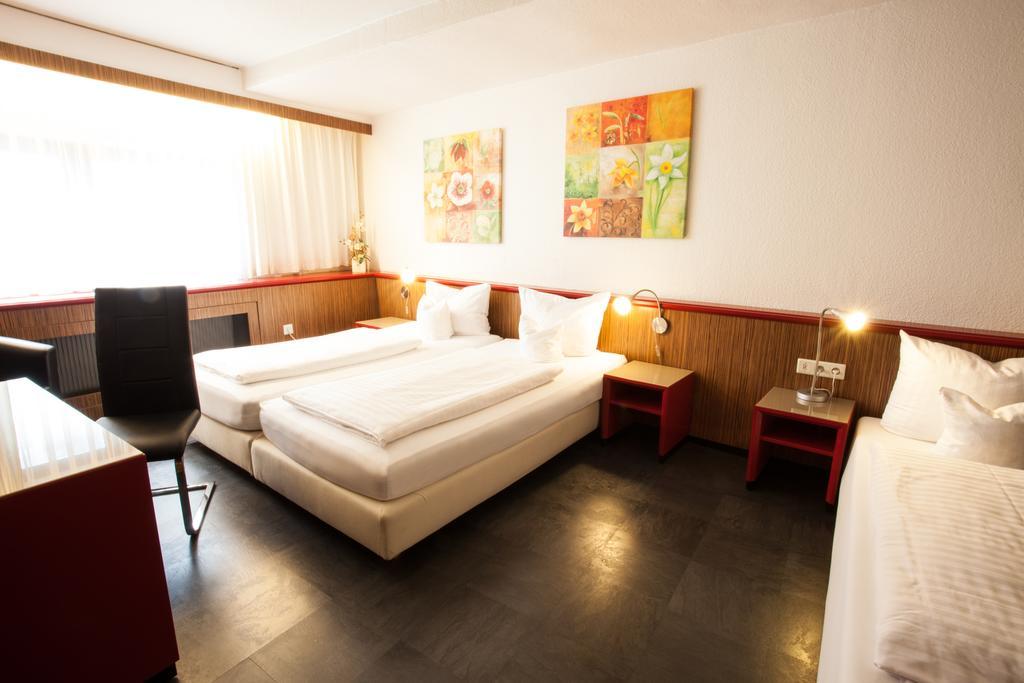 Trip Inn Hotel Ariane Köln Cameră foto