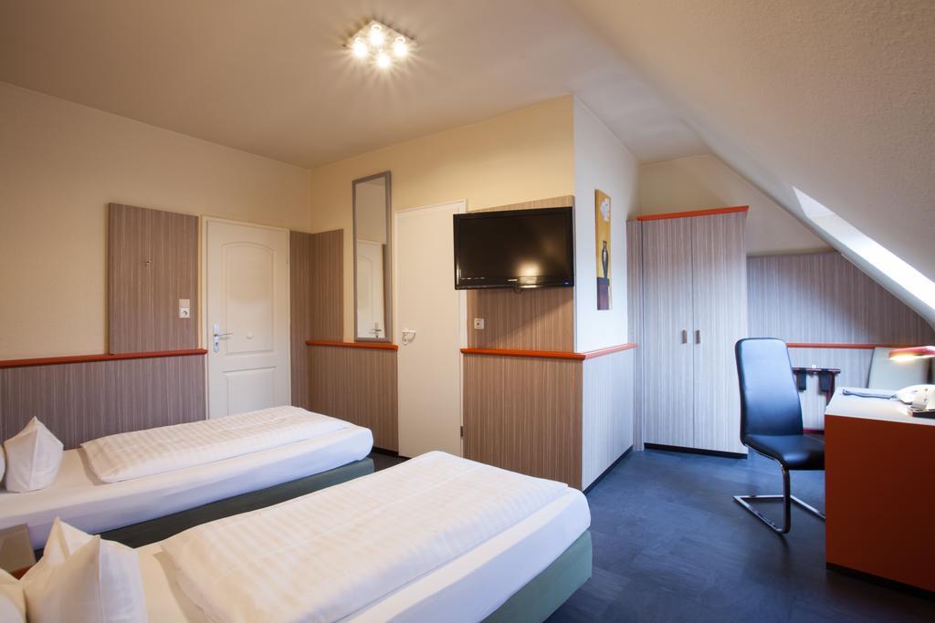 Trip Inn Hotel Ariane Köln Exterior foto
