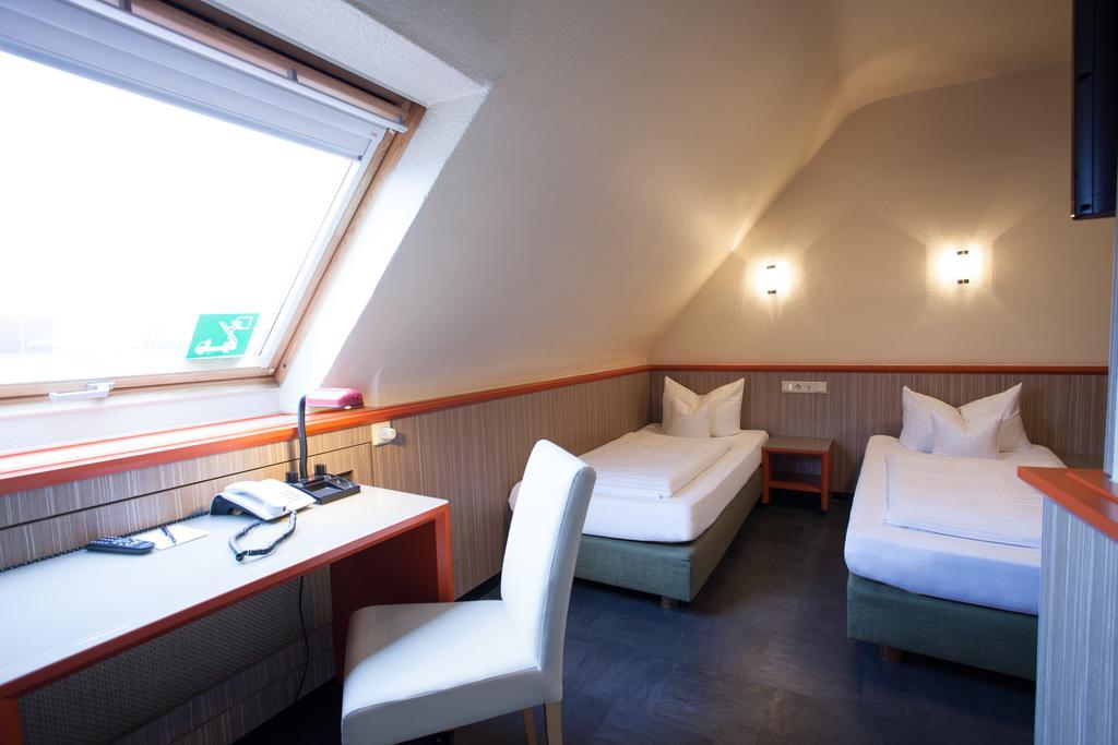 Trip Inn Hotel Ariane Köln Cameră foto