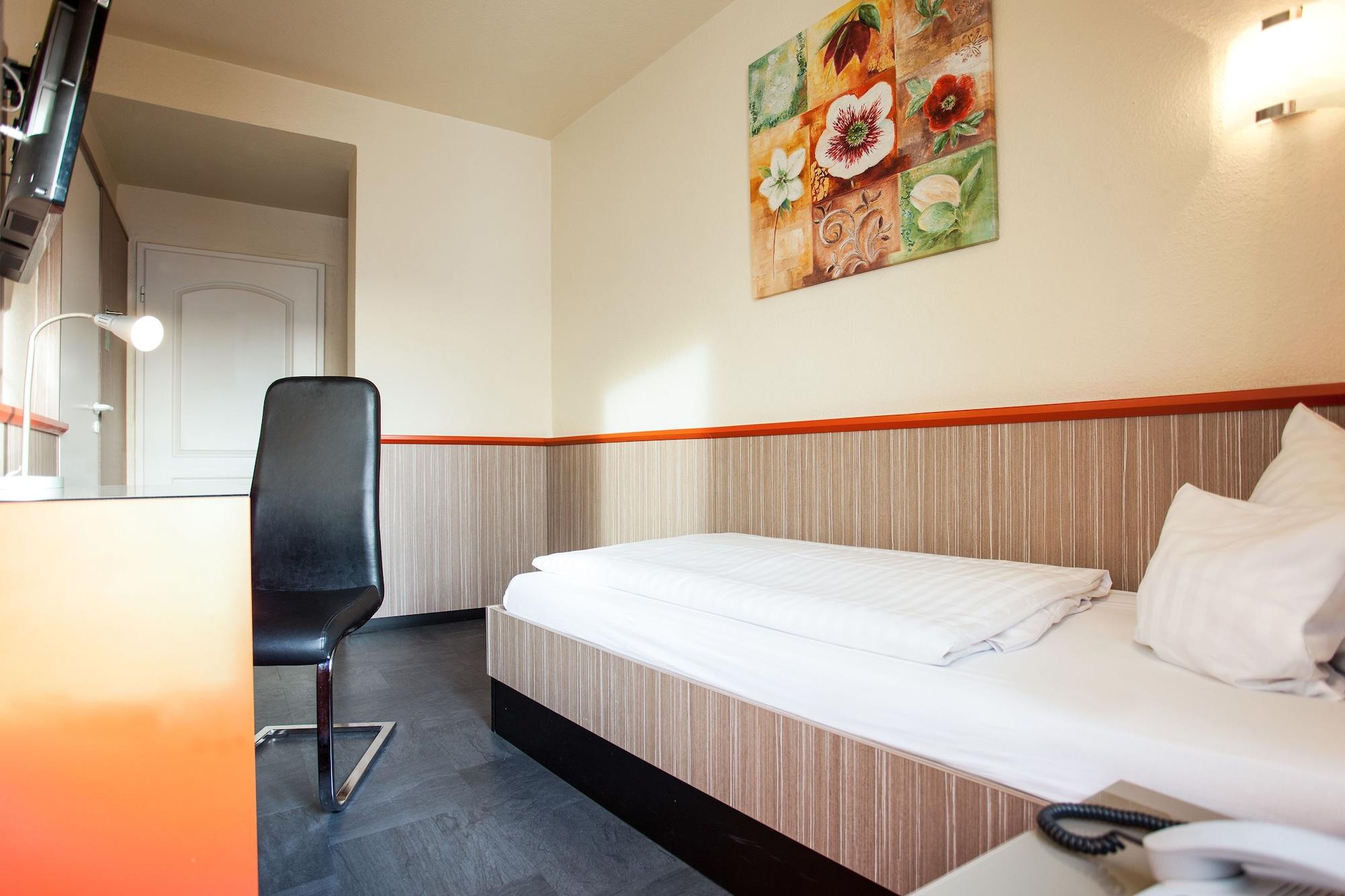 Trip Inn Hotel Ariane Köln Exterior foto